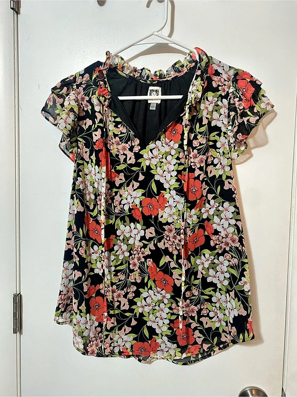 Anne Klein Floral Blouse in Black & Pink Size Small Like New
